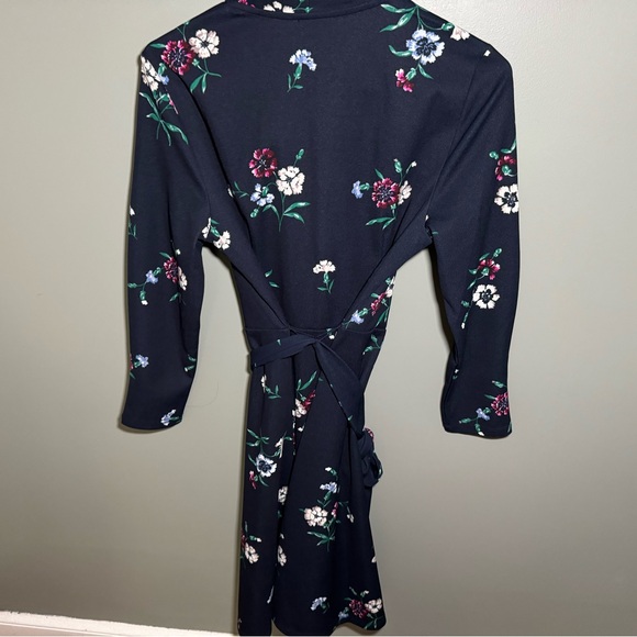 Dress - Picture 4 of 6